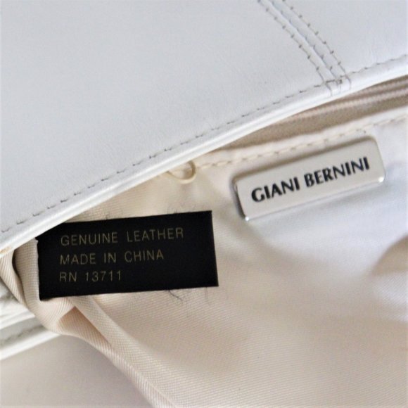 Giani Bernini White Leather Cross-body Bag - Picture 7 of 8